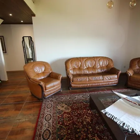 Afonsos House & 팜스테이